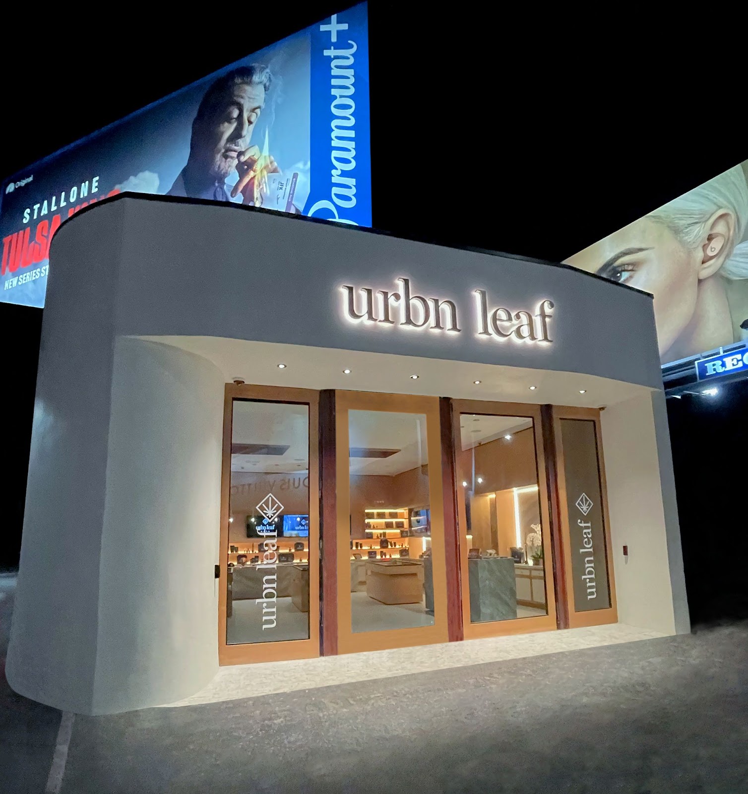 marijuana-news-industry-business-dispensary-storefront