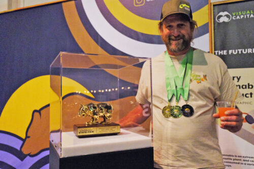 cannabis-world-news-competitions- Justin Abrahams Award Winner Mark Greyshock of Greenshock Farms.
