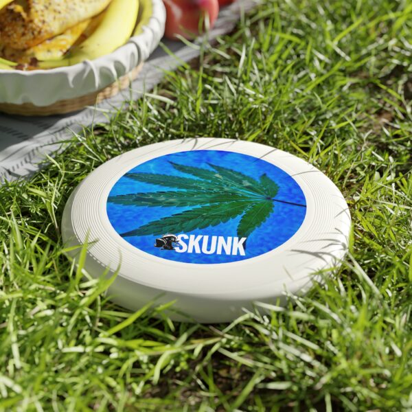 Aqua Leaf, Wham-O Frisbee