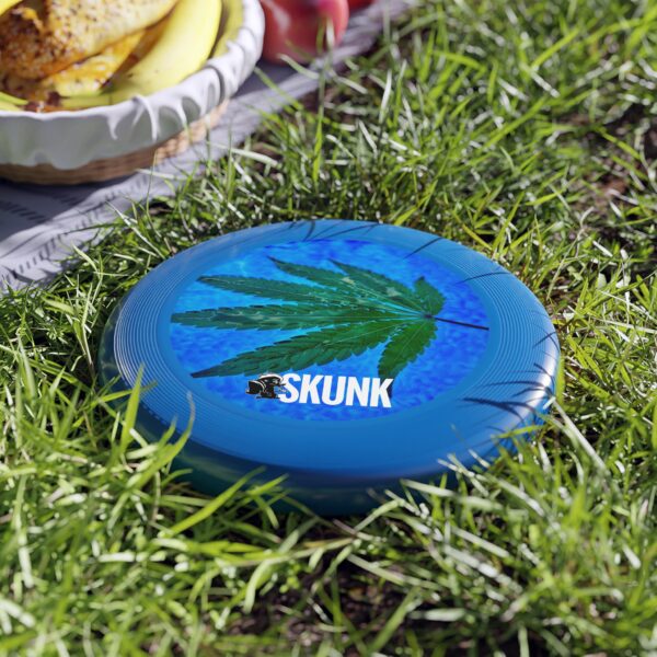 Aqua Leaf, Wham-O Frisbee